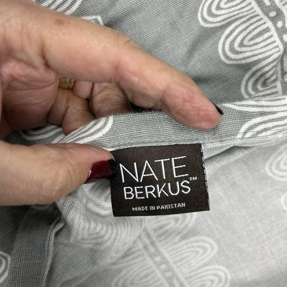 Nate Berkus Gray White Abstract Pattern 100% Cotton Pair Standard Pillow Shams 2
